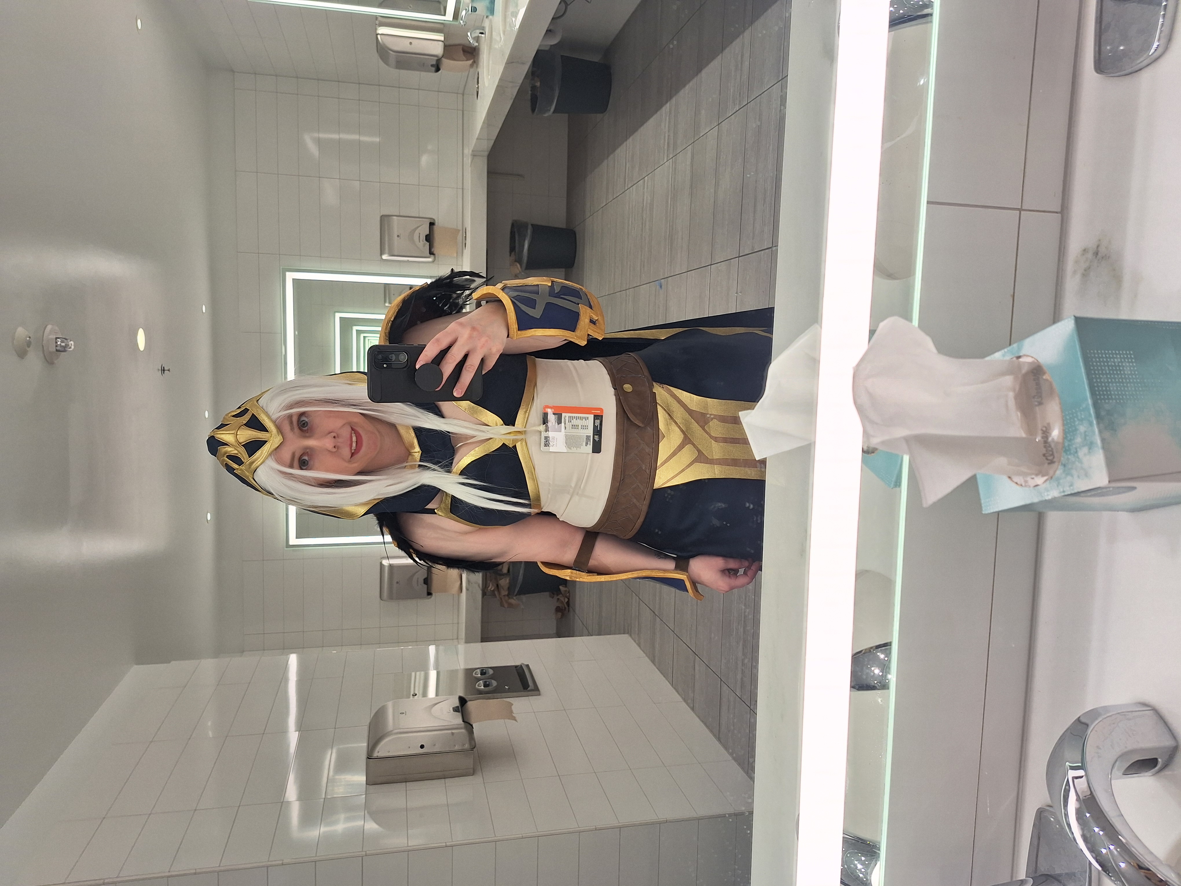 Ashe bathroom selfie