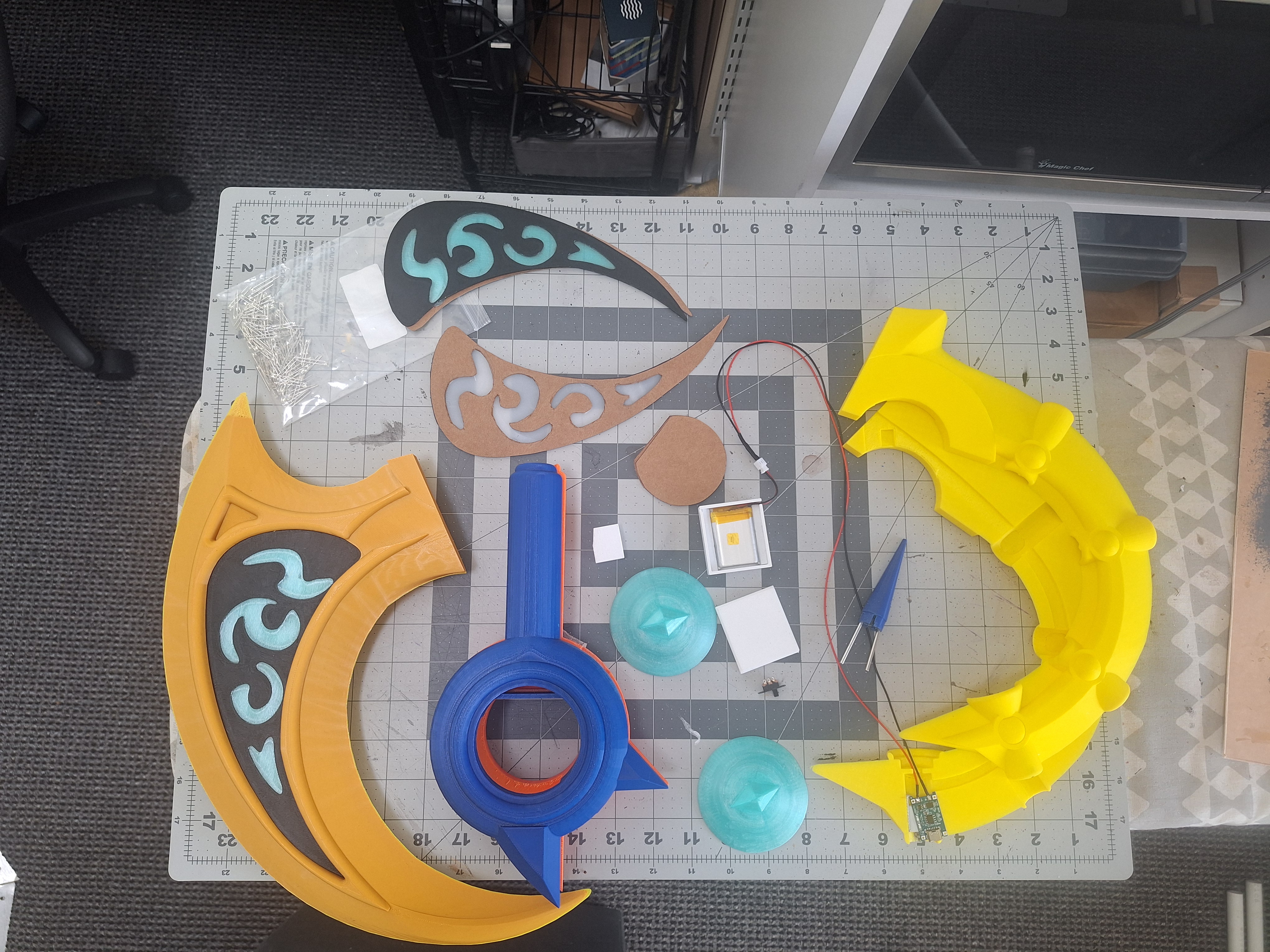 Pile of Blade pieces